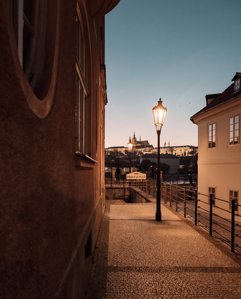 tl-prague-22-1016.JPG
